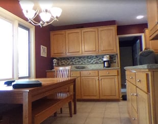 oak-kitchen-dining-area-before-remodel