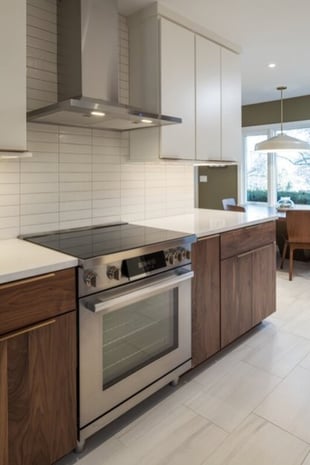 walnut-kitchen-range-and-hood-after-remodel
