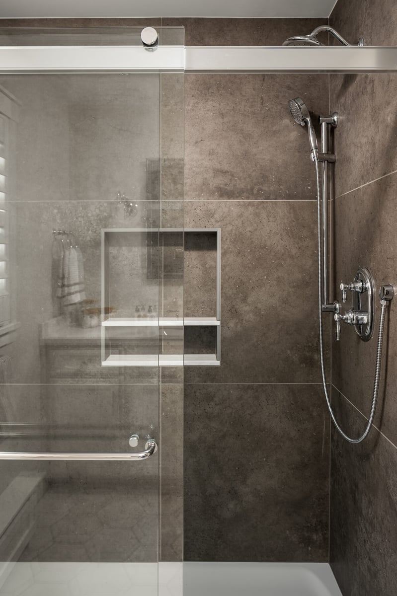 glass-shower-with-tile-surround-omaha-ne-optimized