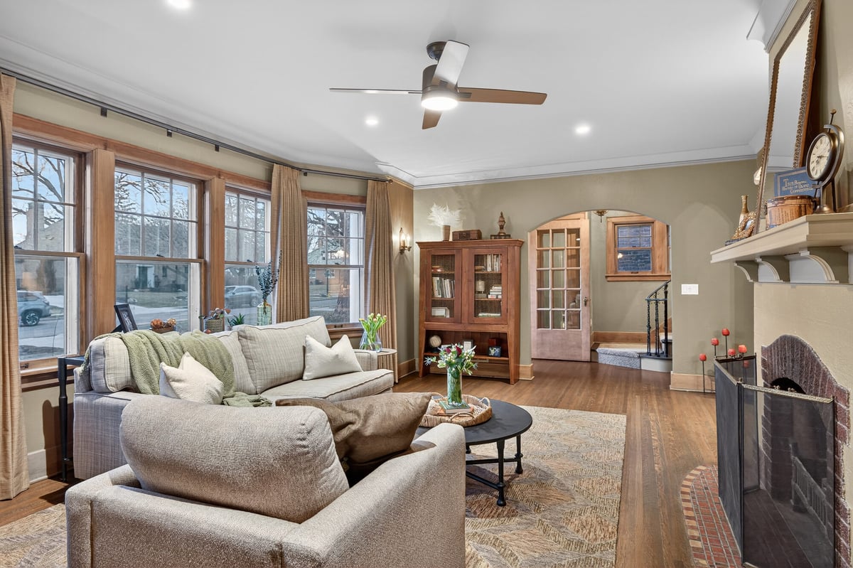 living-room-with-bay-windows-and-built-in-cabinet-omaha-ne-optimized