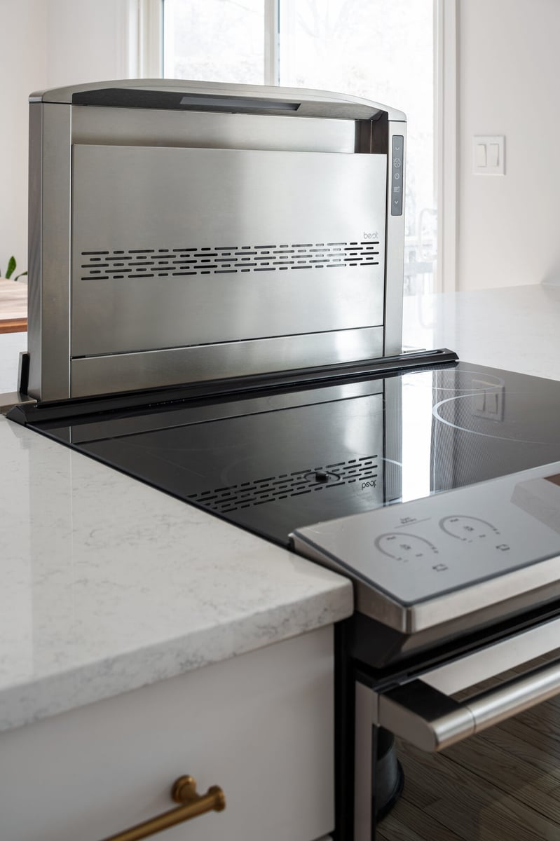 stainless-range-hood-over-induction-cooktop-omaha-ne-optimized