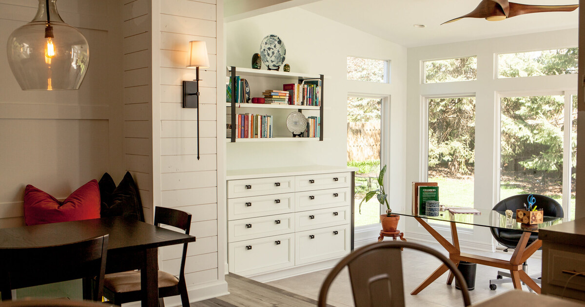 sunroom-dining-nook-with-built-in-buffet-omaha-ne-1200x630