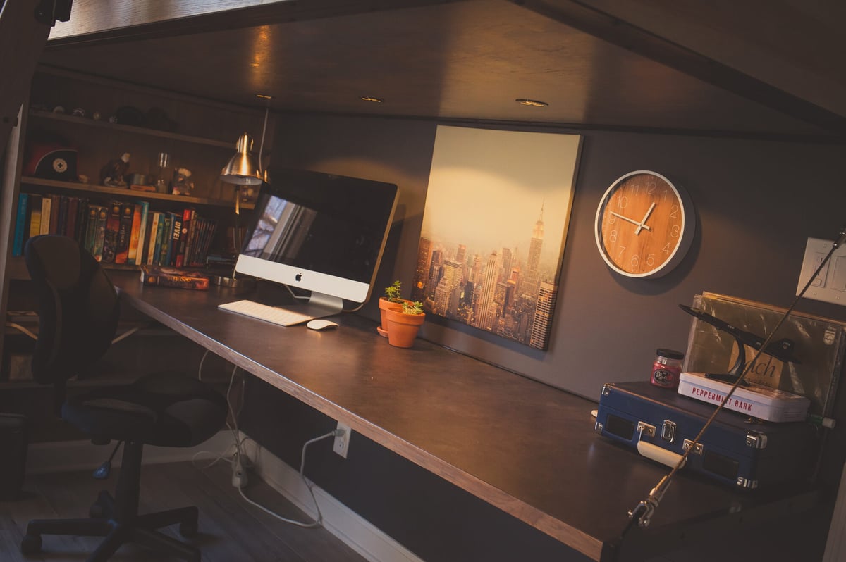 built-in-desk-with-computer-monitor-omaha-ne-optimized