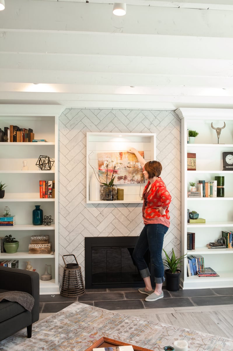 living-room-fireplace-with-built-in-shelving-wide-view-omaha-ne-optimized