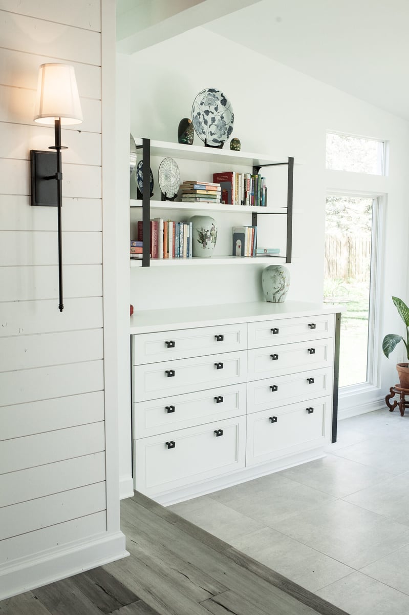 built-in-shelving-and-dresser-in-hallway-omaha-ne-optimized