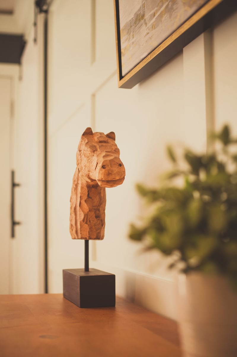 carved-wood-cat-figurine-detail-omaha-ne-optimized