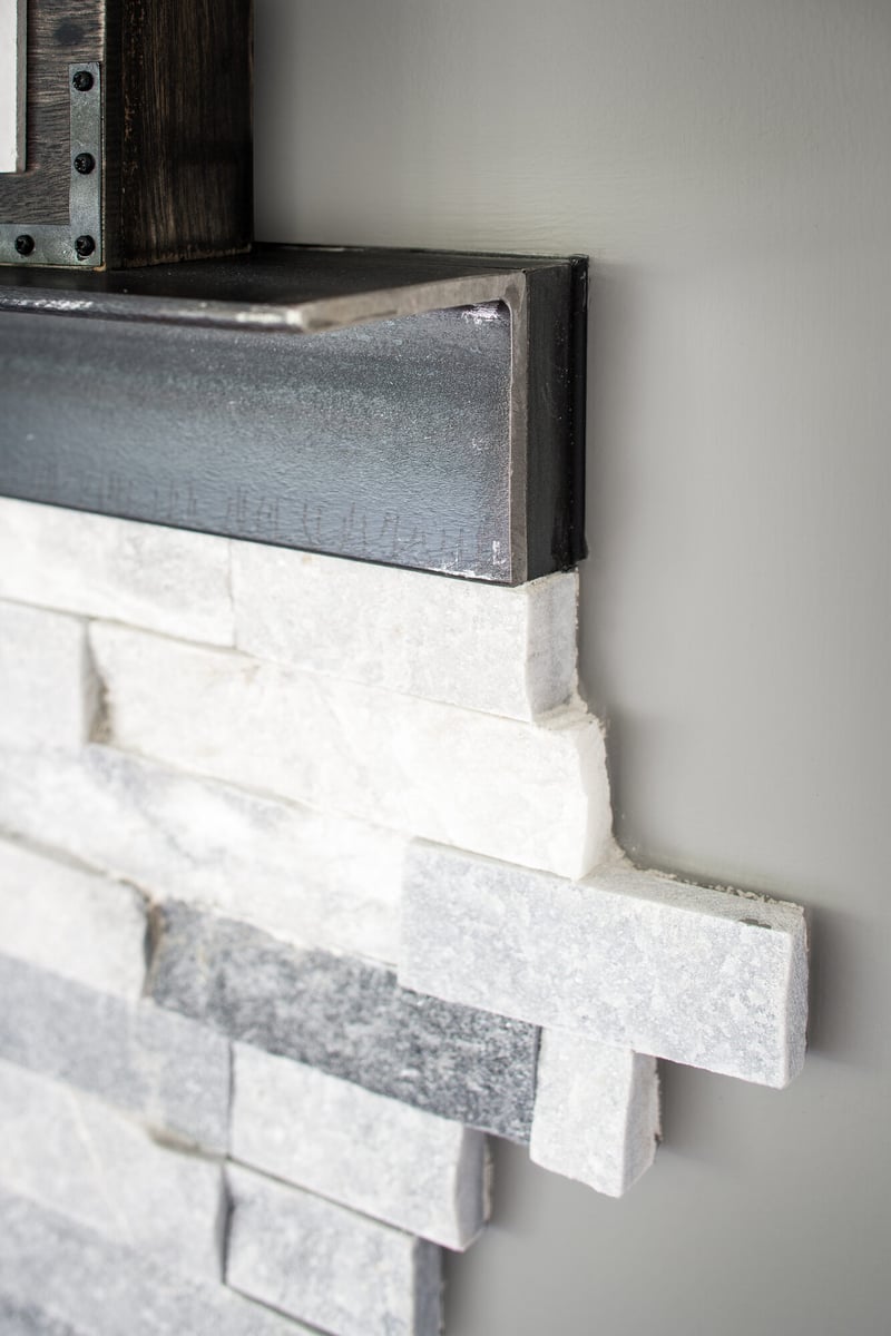 stacked-stone-accent-wall-detail-council-bluffs-ia-optimized